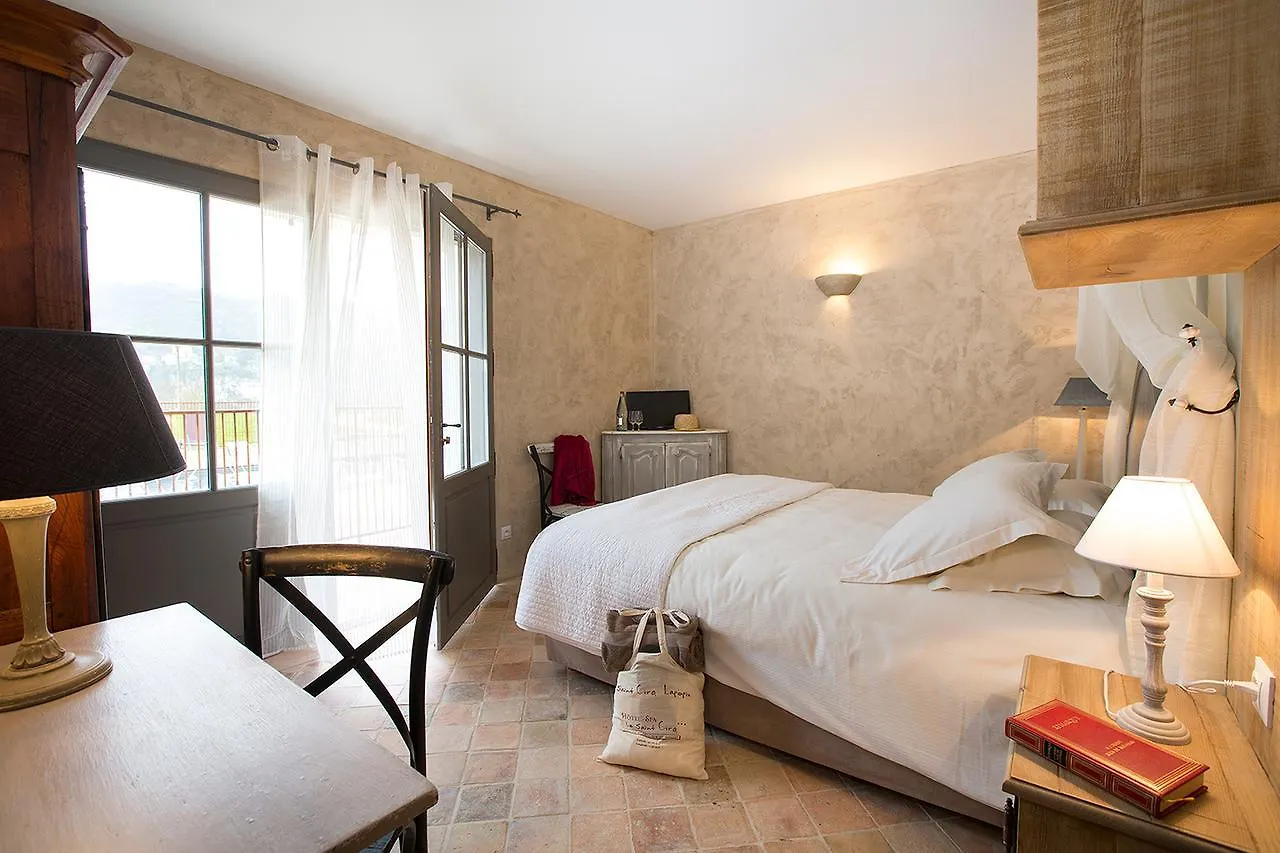 Hotel-Spa Le Saint Cirq Tour-de-Faure 호텔