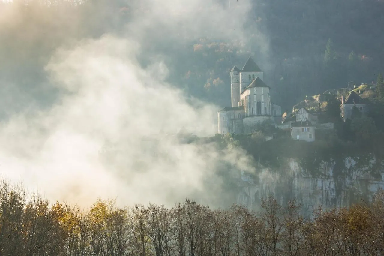 Hotel-Spa Le Saint Cirq Tour-de-Faure 호텔